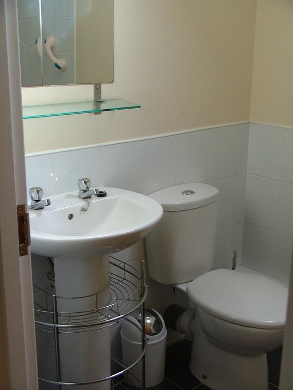 8 Varis Apartments Forres Luaran gambar